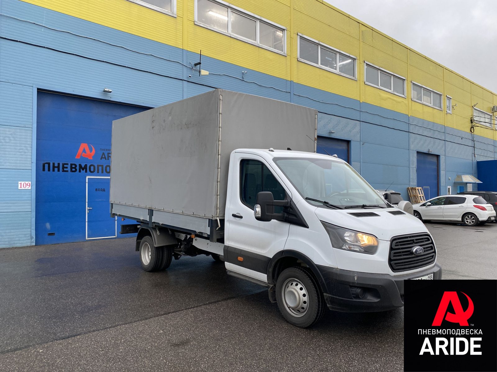 Установка пневмоподвески на Ford Transit