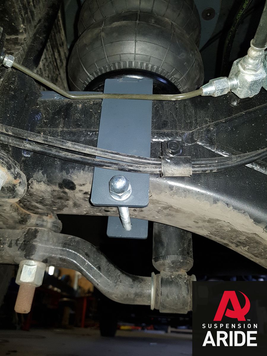 Пневмоподвеска на Mitsubishi Canter — пример установки