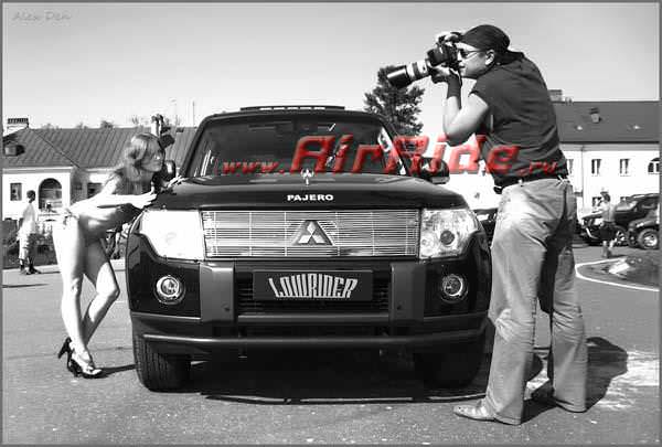 Пневмоткрывание капота на Mitsubishi Pajero 4