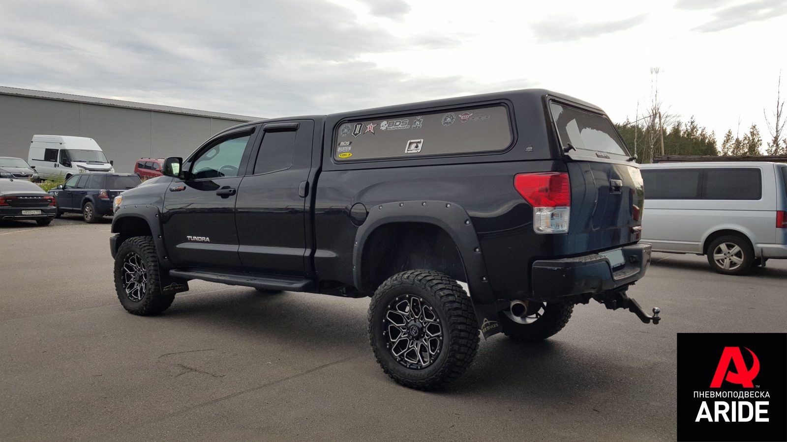 Пневмоподвеска на доработанную Toyota Tundra — пример установки