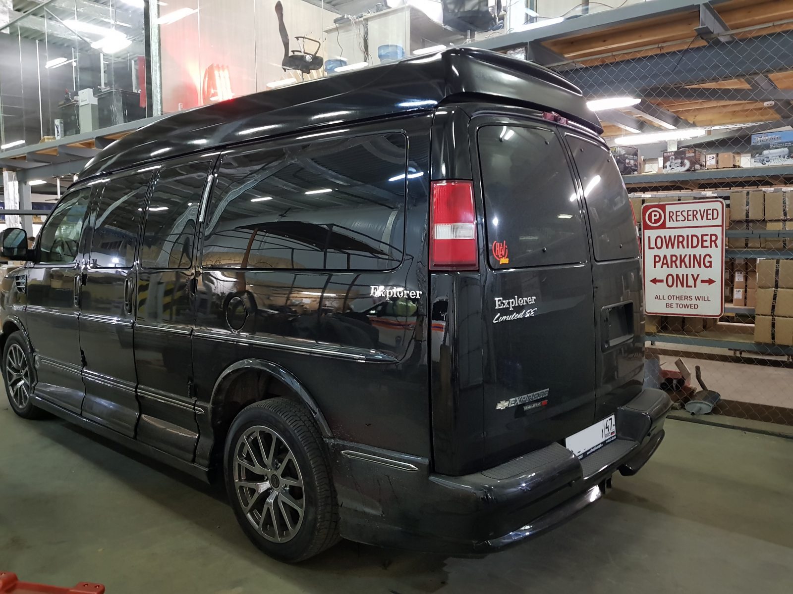 Усиленные рессоры на Chevrolet Express или пневмоподвеска?