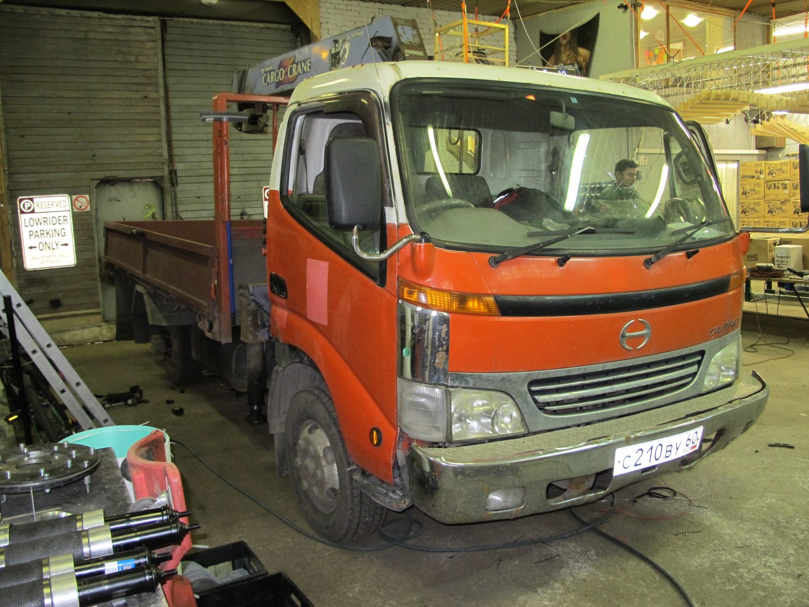 Усиленные рессоры на Hino 300/500 или пневмоподвеска?
